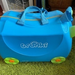 Trunki 子ども用、乗れるスーツケース