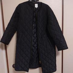 テチチ　黒キルティングコート＆くすみピンクスマホ対応手袋