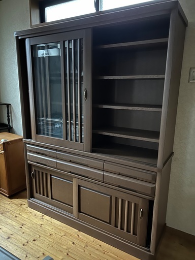 大型食器棚 あたたかみのあるアルダー材の大型レンジ対応レンジ台（食器