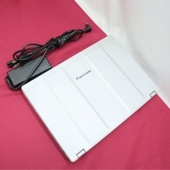 相談中 超美品 Panasonic 秒速起動 7世帯Core i3 高速SSD