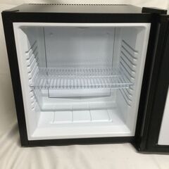 【北見市発】サンルック SUN RUCK 1ドア電子冷蔵庫 SR-R2001 2020年製 黒 (E2381wY)