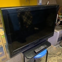 ☆☆32型液晶テレビ(美品)