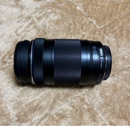 デジタル一眼の一眼レンズ【OLYMPUS】 M.ZUIKO DIGITAL ED 75-300mmを 