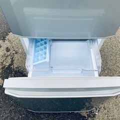 ER403番　三菱ノンフロン冷凍冷蔵庫MR-P15A-S 