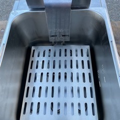 ■中古品 6L単槽式電気フライヤー 100V 2022年 XD-CM6LF動作問題なし 業務用 6L 卓上■