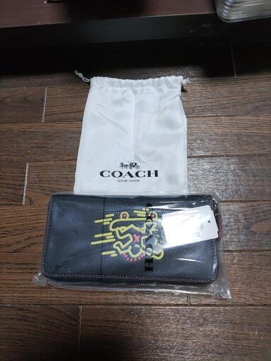 COACHキースへリング長財布