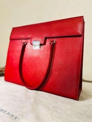 Burberry バーバリー　ビジネス　トート　鍵　本革