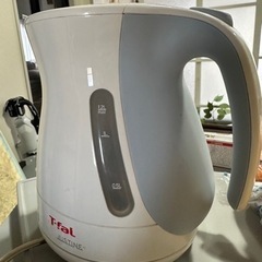 電気ケトル　T-fal