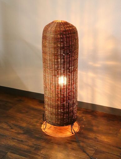 ≪J1283ジ≫メーカー不明 ライト 竹細工/竹編み フロアスタンド/卓上ライト 高さ約80cm 照明器具 1灯 和/和風 インテリア 点灯OK