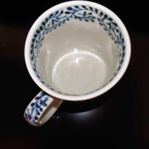 伊万里 福右衛門窯の染付 マグカップ 有田焼】マグカップ 染付王冠桜 