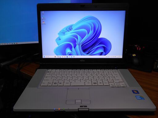 ノートパソコン 富士通 LIFEBOOK Windows11 i7-640M メモリ8GB SSD128GB Office2021 ノートパソコン 富士通 LIFEBOOK Windows11 i7-640M メモリ8GB
