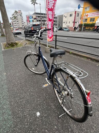 リサイクルショップどりーむ天保山店　No1010　自転車　ママチャリ　カゴ付き　3段内装ギア付き　通勤通学に持ってこい