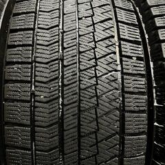 BS BRIDGESTONE BLIZZAK VRX2 225/55R17 17インチ スタッドレス 4本 バリ溝 audi/A4/A4アバント アテンザワゴン等　(VTH860)