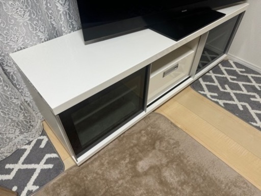 テレビ台　幅150 ✖️ 高さ 51 ✖️ 奥行き 45 cm
