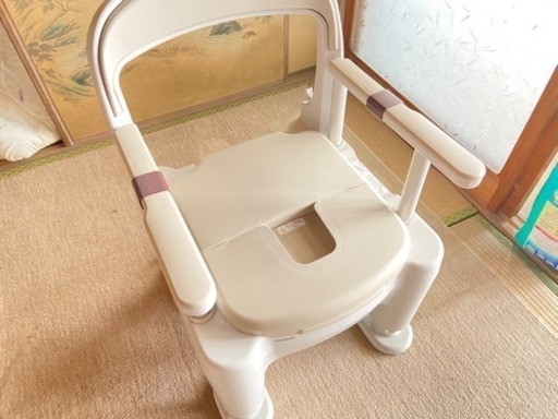 未使用品！ ポータブルトイレ ラフィーネ
