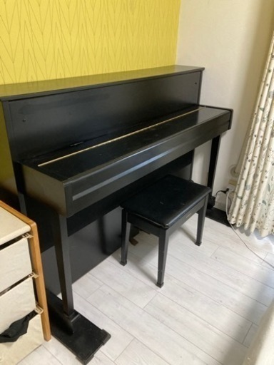 電子ピアノ　YAMAHA