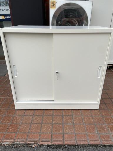 【SJ299】オフィス用　収納庫　書庫　鍵付き