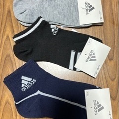 adidas 靴下3足 21~23cm♪