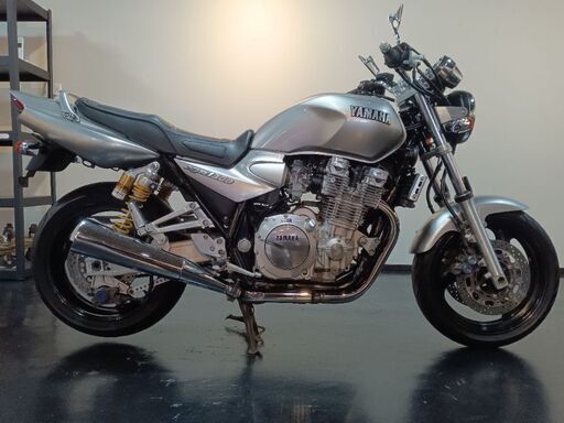 ヤマハ　XJR1300