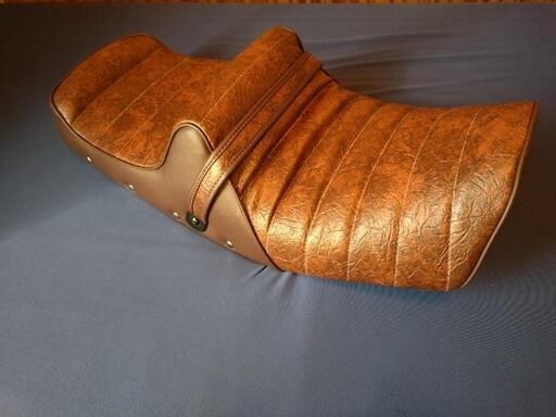 XJRの4HM用ラクダシート