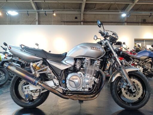 ヤマハ　XJR1300