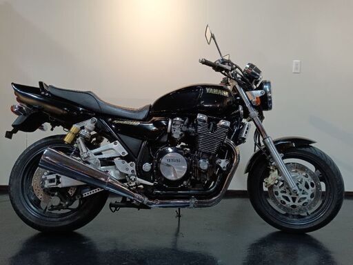 ヤマハ　XJR1200