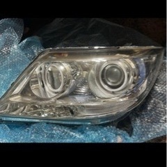 エリシオンプレステージ イカリングヘッドライト