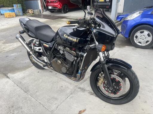 ZRX1200Rの出品です