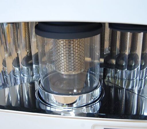 美品 FFストーブ 2023年製 CORONA FF-6823PR 輻射式 木造～18畳