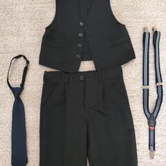 黒スーツ　100サイズ　黒フォーマルベスト＆パンツ