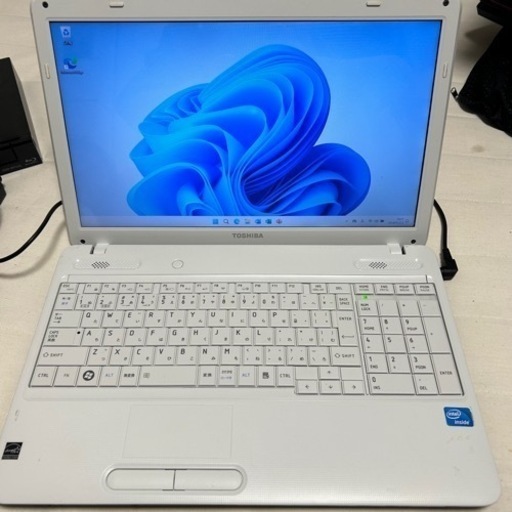 東芝③【Windows11、SSD交換済】東芝 dynaBook B351/20DM