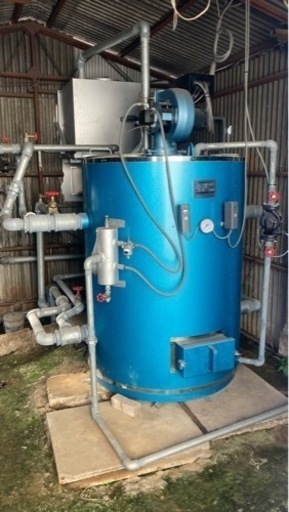 自動温水ボイラー A重油 バラ園　施設園芸用　制御盤　配管　ポンプ　温水器　無料ではありません　ハウス栽培　使用頻度3年半　ポンプ配管付き