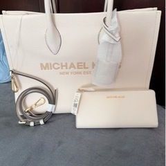 マイケルコースのバッグと財布セット新品
