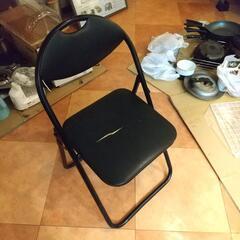 パイプ椅子②　ブラック