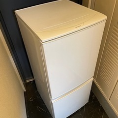 冷蔵庫　137L 2016年製