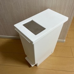 【未使用】プッシュ&ペダルゴミ箱　ホワイト