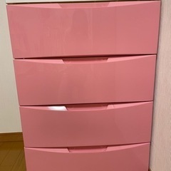 ピンクの4段カラー収納ボックス
