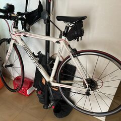 ロードバイク：SCOTT ADDICT R4