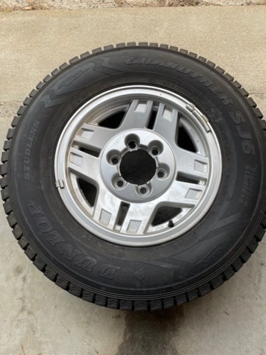 ランクル70系 スタッドレスタイヤ 純正ホイール付き 美品