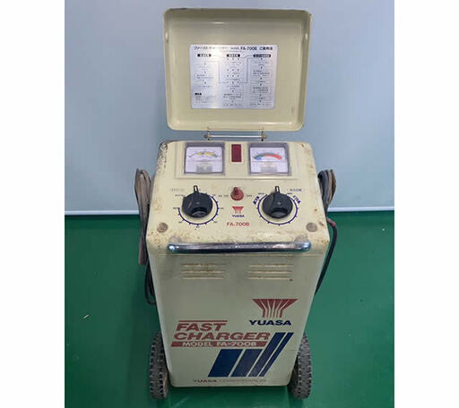 バッテリーチャージャー　FASTCHARGER（940）