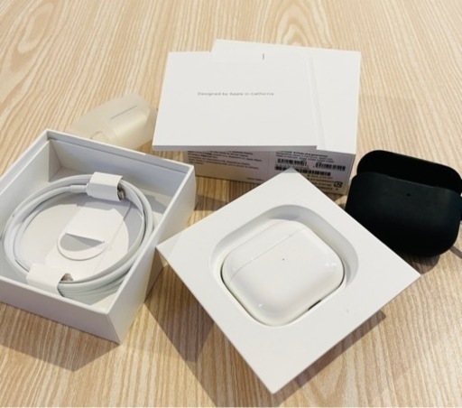 【Apple正規品】AirPods（第3世代）Lightning充電ケース付き