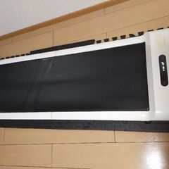 ウォーキングマシーンWalkingPad/ ＫＩＮＧ ＳＭＩＴＨ/静音/折りたたみ式/TVで紹介されました
