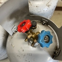 冷媒回収ボンベ6本