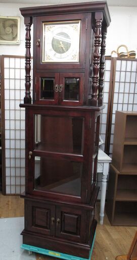 R407 民芸家具 天然木 時計付き キュリオケース 飾り棚 柱時計 大型置時計 ガラス キャビネット レトロ Used・美品