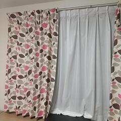【値下げ】カーテン  ４枚セット  (腰窓用)