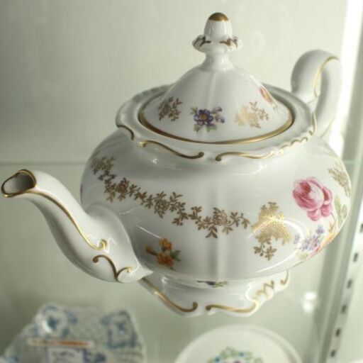 ドイツ ワイマール ティーポット 未使用 保管品 金彩 花柄 エキスパート藤沢辻堂