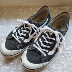 VANS　スニーカー　V356