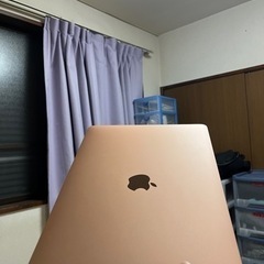 MacBook Air 13.3インチ　M1チップ　ゴールド