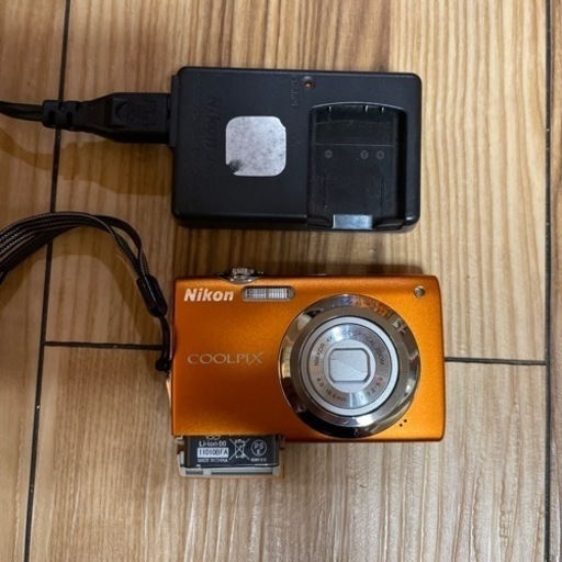 デジタルカメラ Nikon  COOLPIX