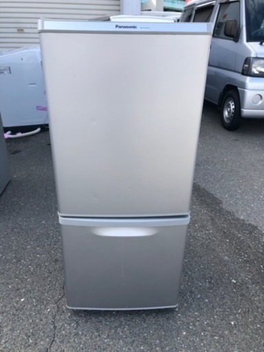 福岡市内配送設置無料　パナソニック Panasonic NR-B145W-S [冷蔵庫 （138L 右開き） シルバー]